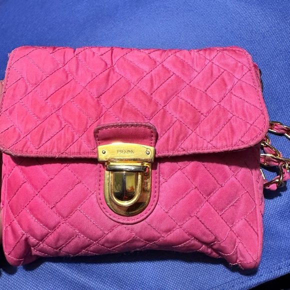 Prada Pink Quilted Women's Bag - Picture 2 of 11